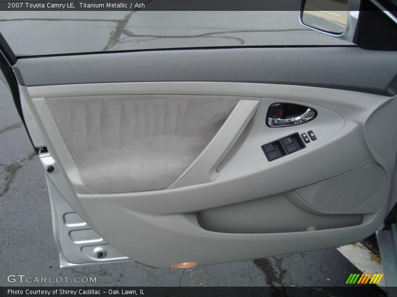Titanium Metallic / Ash 2007 Toyota Camry LE