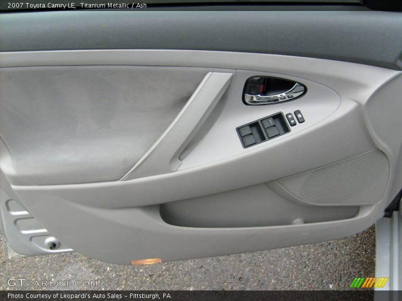 Titanium Metallic / Ash 2007 Toyota Camry LE