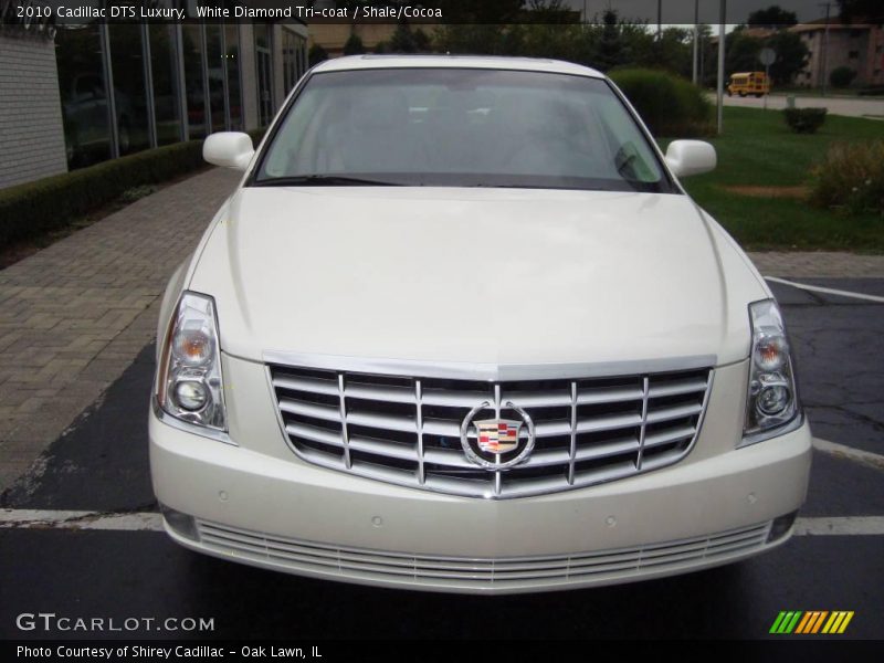 White Diamond Tri-coat / Shale/Cocoa 2010 Cadillac DTS Luxury