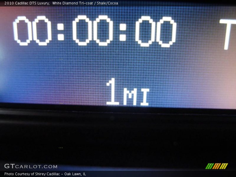 White Diamond Tri-coat / Shale/Cocoa 2010 Cadillac DTS Luxury