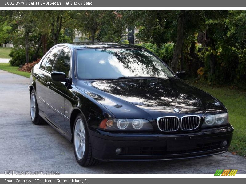 Jet Black / Sand 2002 BMW 5 Series 540i Sedan