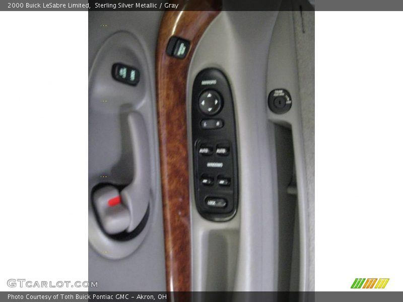 Sterling Silver Metallic / Gray 2000 Buick LeSabre Limited