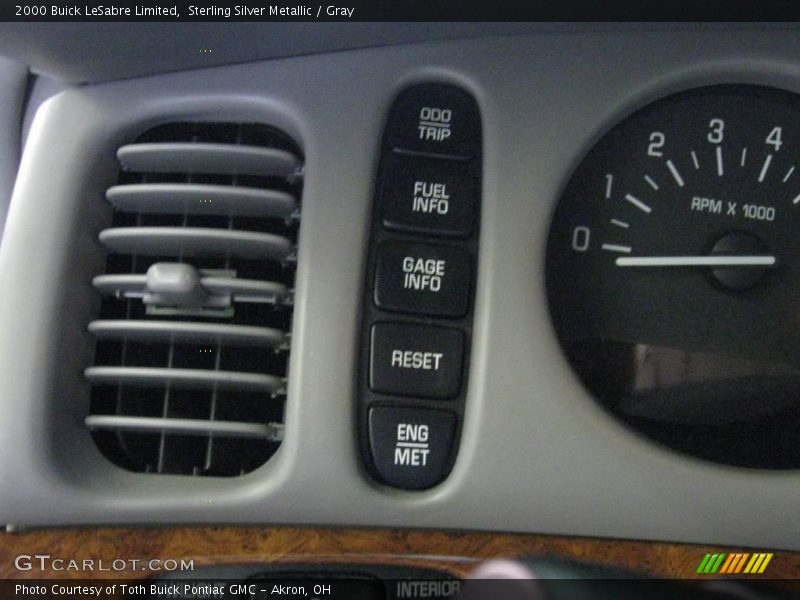 Sterling Silver Metallic / Gray 2000 Buick LeSabre Limited