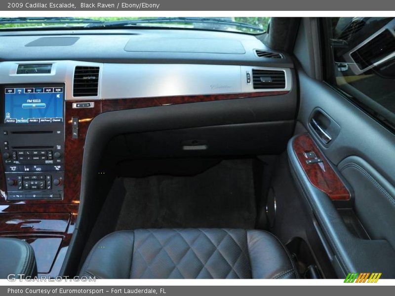Black Raven / Ebony/Ebony 2009 Cadillac Escalade