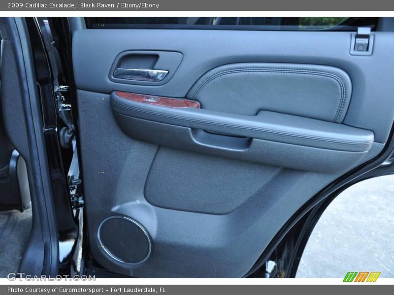 Black Raven / Ebony/Ebony 2009 Cadillac Escalade