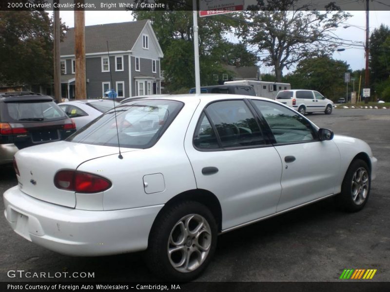 Bright White / Graphite 2000 Chevrolet Cavalier Sedan