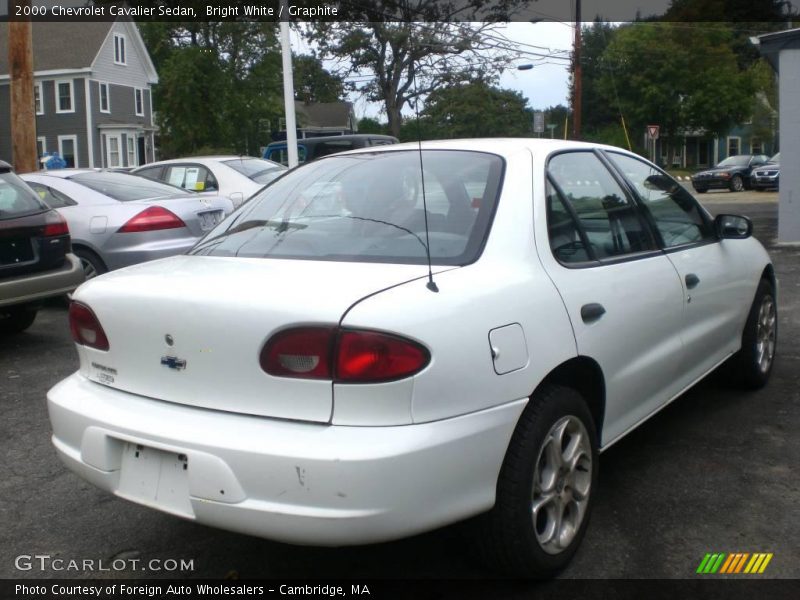 Bright White / Graphite 2000 Chevrolet Cavalier Sedan