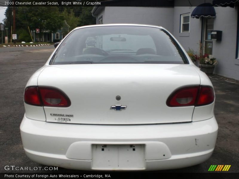 Bright White / Graphite 2000 Chevrolet Cavalier Sedan