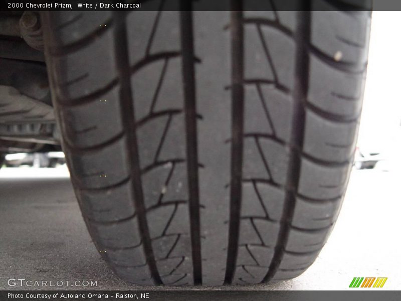 White / Dark Charcoal 2000 Chevrolet Prizm