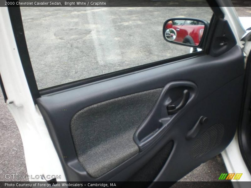 Bright White / Graphite 2000 Chevrolet Cavalier Sedan