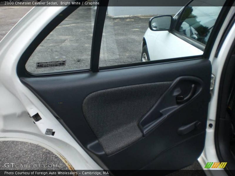 Bright White / Graphite 2000 Chevrolet Cavalier Sedan