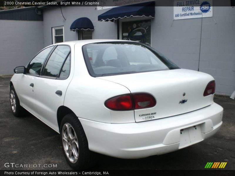Bright White / Graphite 2000 Chevrolet Cavalier Sedan