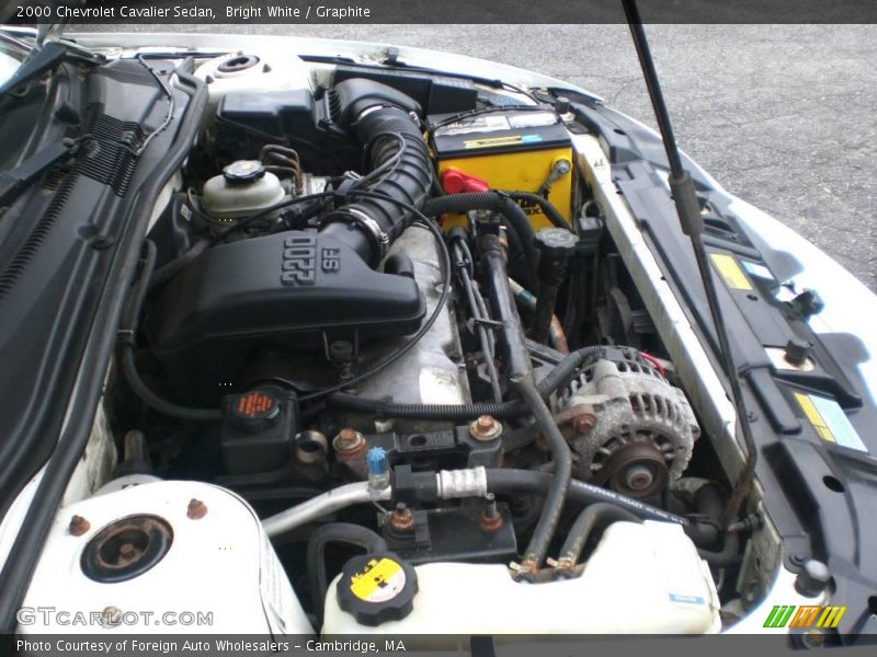 Bright White / Graphite 2000 Chevrolet Cavalier Sedan