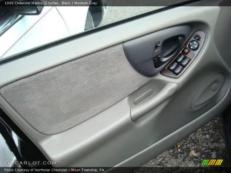 Black / Medium Gray 1999 Chevrolet Malibu LS Sedan