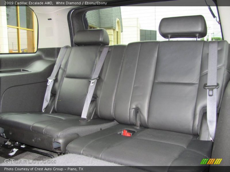 White Diamond / Ebony/Ebony 2009 Cadillac Escalade AWD