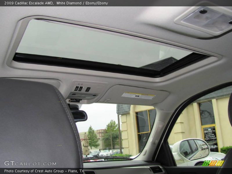 White Diamond / Ebony/Ebony 2009 Cadillac Escalade AWD