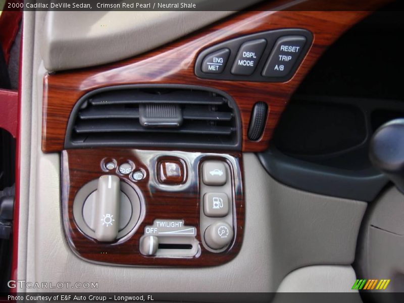Crimson Red Pearl / Neutral Shale 2000 Cadillac DeVille Sedan
