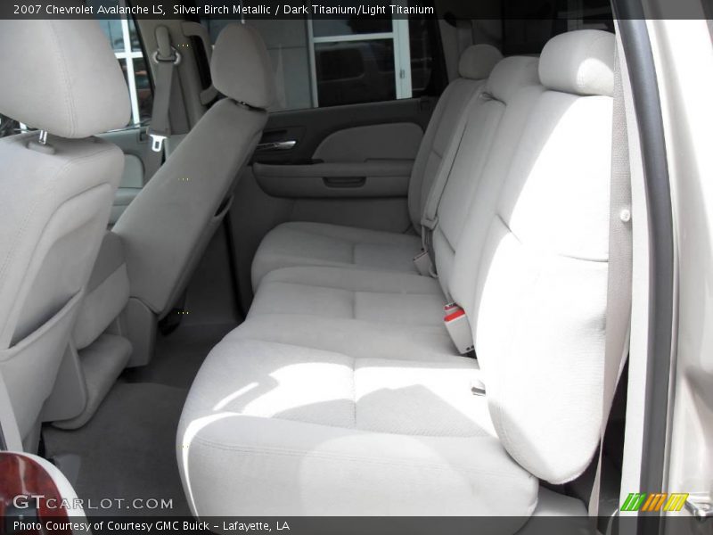 Silver Birch Metallic / Dark Titanium/Light Titanium 2007 Chevrolet Avalanche LS