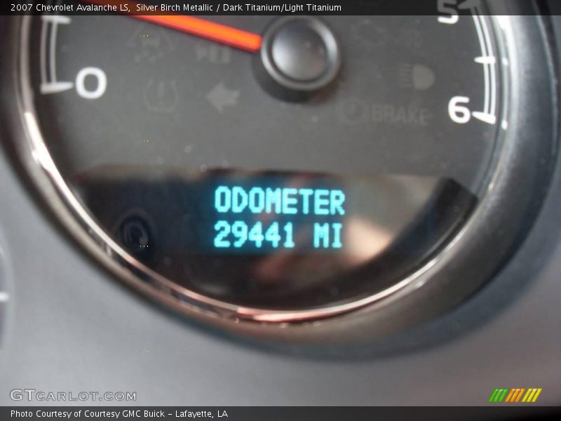 Silver Birch Metallic / Dark Titanium/Light Titanium 2007 Chevrolet Avalanche LS