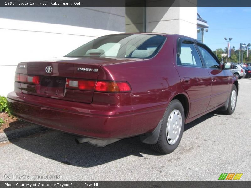 Ruby Pearl / Oak 1998 Toyota Camry LE