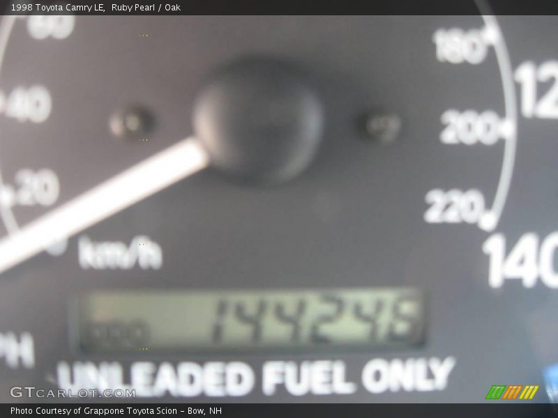 Ruby Pearl / Oak 1998 Toyota Camry LE