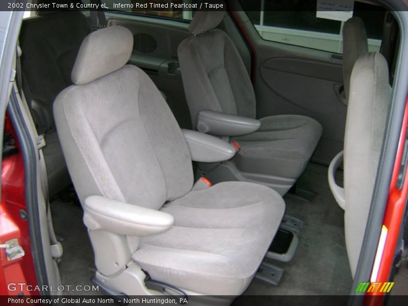 Inferno Red Tinted Pearlcoat / Taupe 2002 Chrysler Town & Country eL