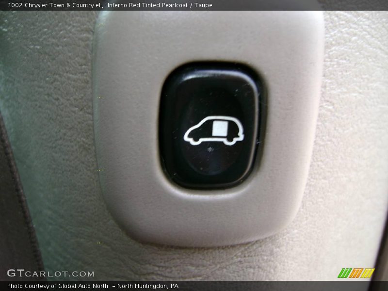 Inferno Red Tinted Pearlcoat / Taupe 2002 Chrysler Town & Country eL