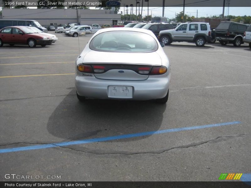 Silver Frost Metallic / Graphite 1996 Ford Taurus GL
