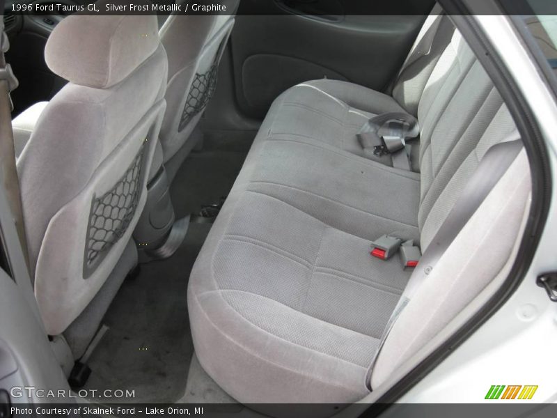 Silver Frost Metallic / Graphite 1996 Ford Taurus GL