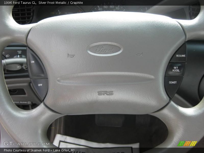 Silver Frost Metallic / Graphite 1996 Ford Taurus GL
