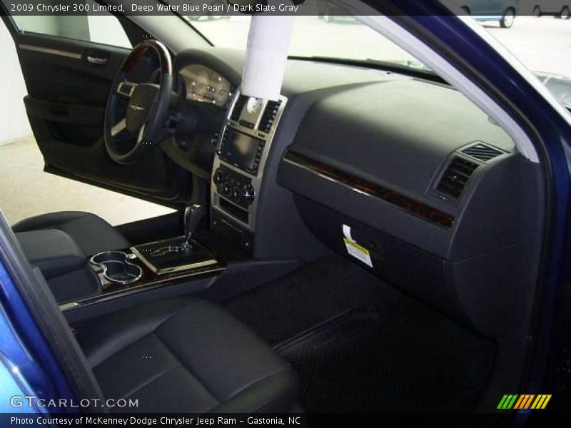 Deep Water Blue Pearl / Dark Slate Gray 2009 Chrysler 300 Limited
