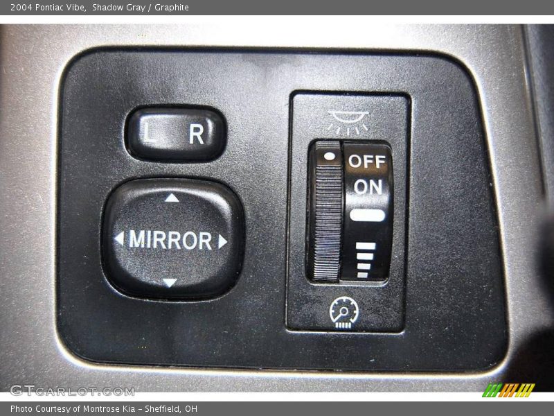 Shadow Gray / Graphite 2004 Pontiac Vibe