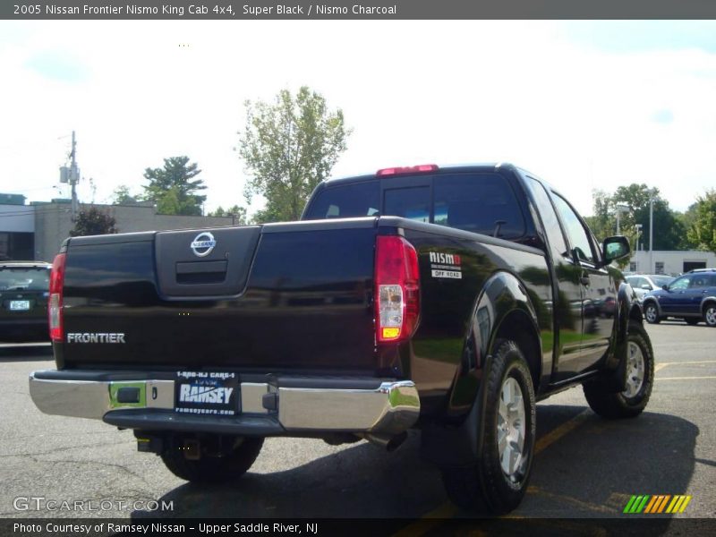 Super Black / Nismo Charcoal 2005 Nissan Frontier Nismo King Cab 4x4