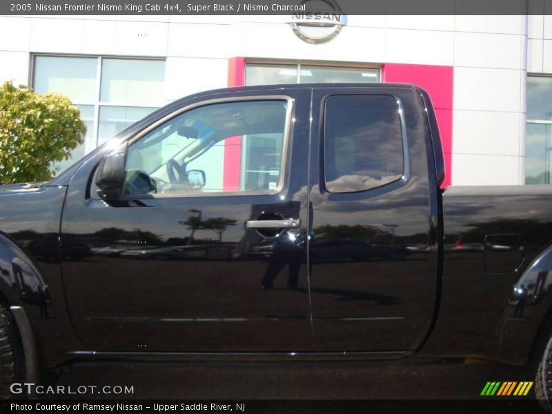 Super Black / Nismo Charcoal 2005 Nissan Frontier Nismo King Cab 4x4