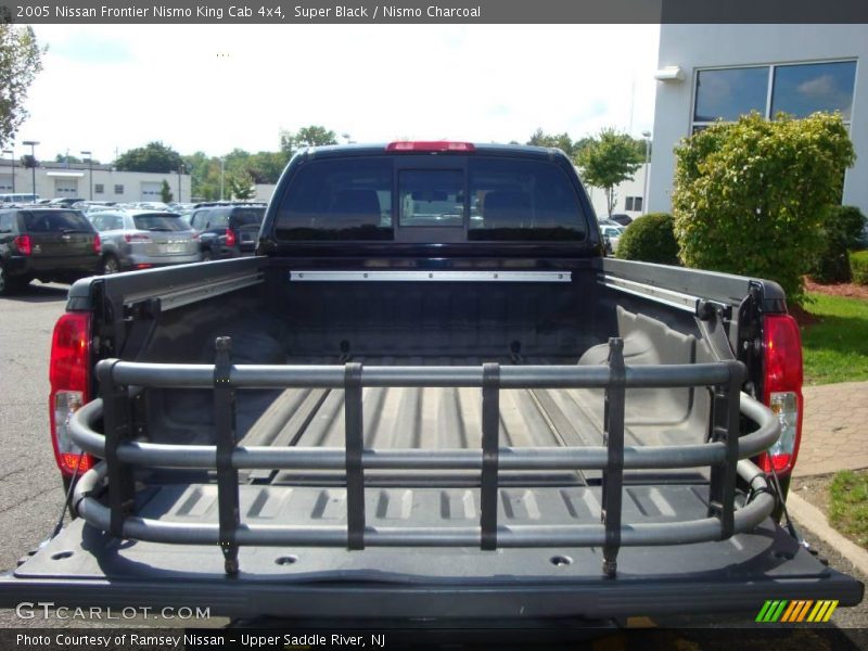 Super Black / Nismo Charcoal 2005 Nissan Frontier Nismo King Cab 4x4