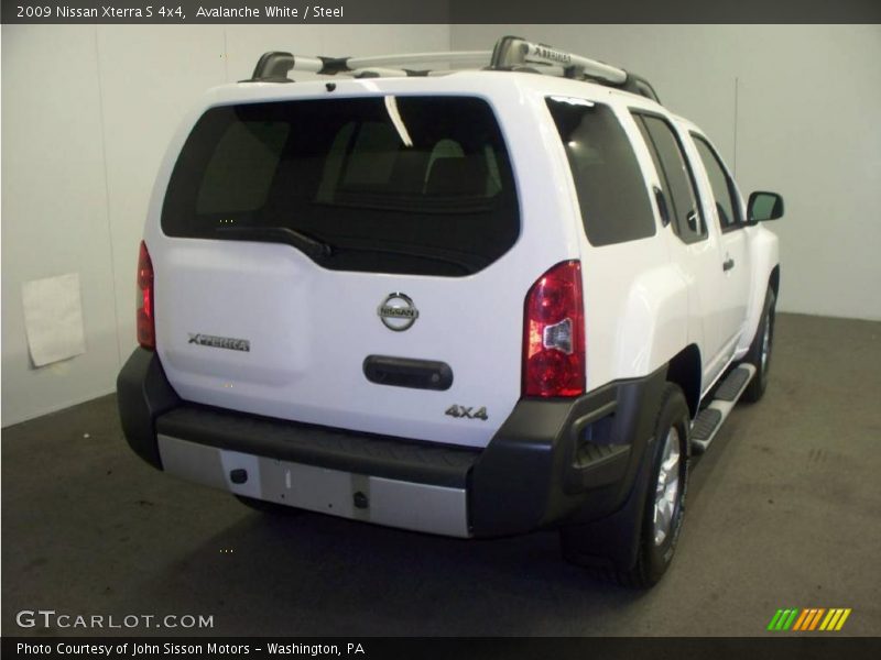 Avalanche White / Steel 2009 Nissan Xterra S 4x4