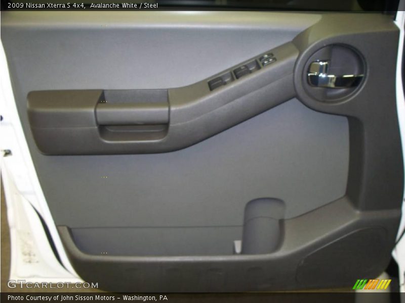 Avalanche White / Steel 2009 Nissan Xterra S 4x4