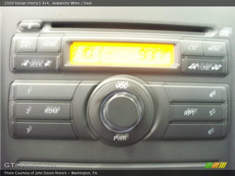 Avalanche White / Steel 2009 Nissan Xterra S 4x4