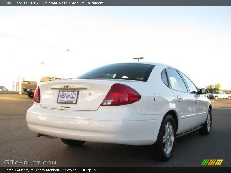 Vibrant White / Medium Parchment 2000 Ford Taurus SEL