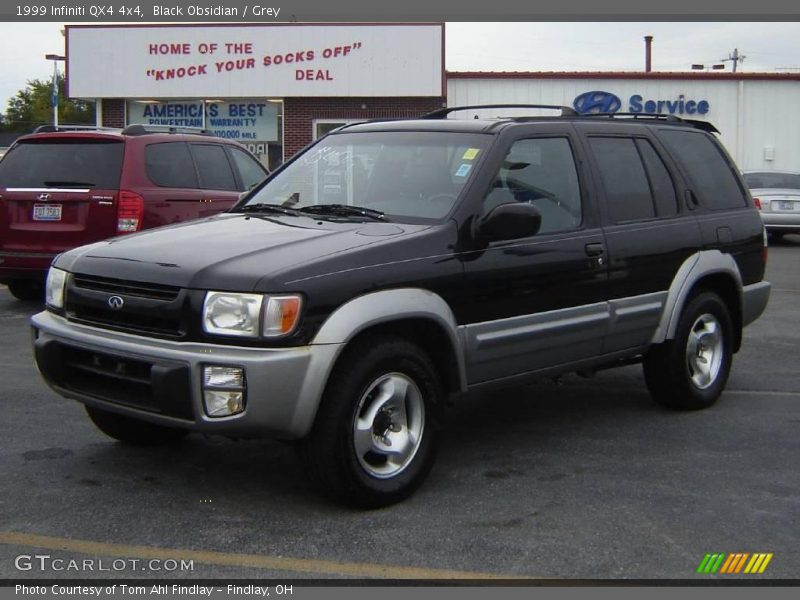 Black Obsidian / Grey 1999 Infiniti QX4 4x4