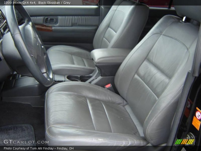 Black Obsidian / Grey 1999 Infiniti QX4 4x4