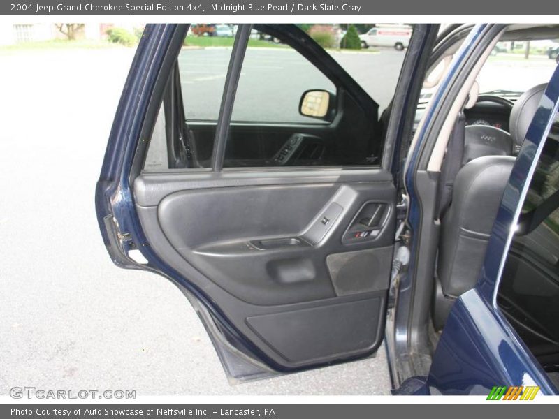 Midnight Blue Pearl / Dark Slate Gray 2004 Jeep Grand Cherokee Special Edition 4x4