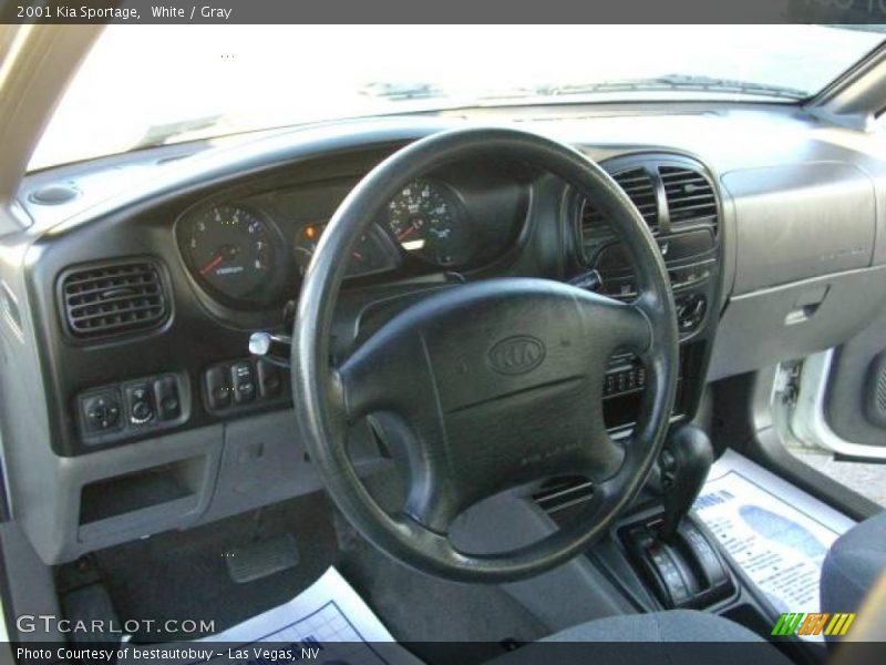 White / Gray 2001 Kia Sportage