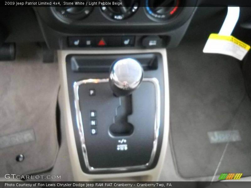 Stone White / Light Pebble Beige 2009 Jeep Patriot Limited 4x4