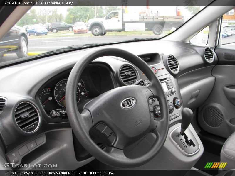 Clear White / Gray 2009 Kia Rondo LX