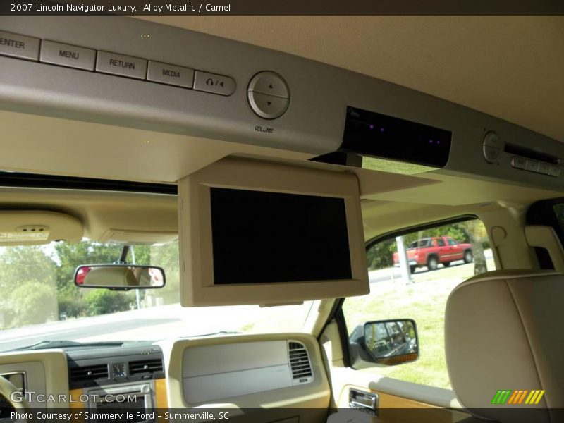 Alloy Metallic / Camel 2007 Lincoln Navigator Luxury