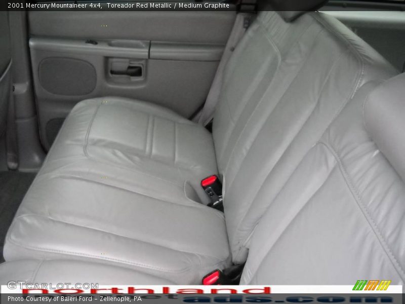 Toreador Red Metallic / Medium Graphite 2001 Mercury Mountaineer 4x4