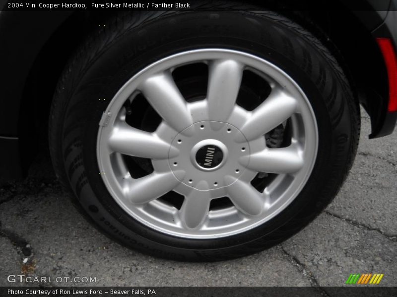 Pure Silver Metallic / Panther Black 2004 Mini Cooper Hardtop