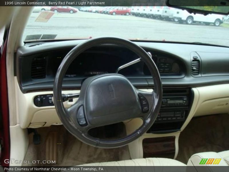 Berry Red Pearl / Light Parchment 1996 Lincoln Continental