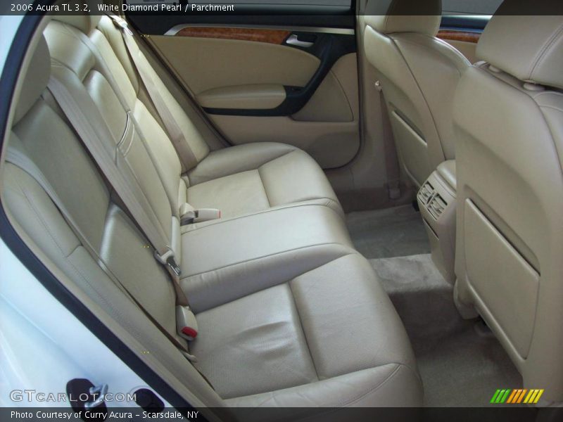 White Diamond Pearl / Parchment 2006 Acura TL 3.2